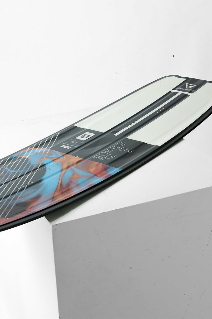 Brunotti Dimension+G10Fins Uni Kiteboard - Guincho Wind Factory Kitesurf Boards