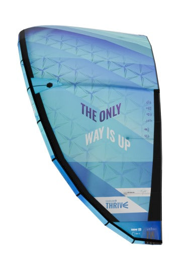 Harlem kitesurfing thrive kite - Guincho Wind Factory